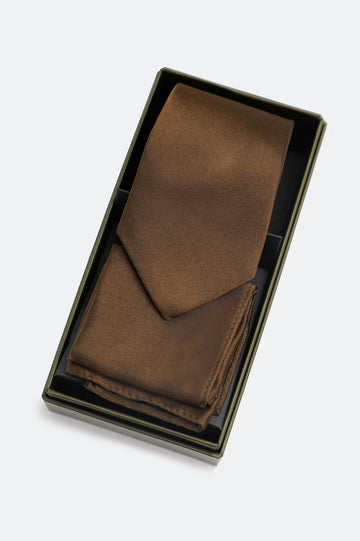 Brown Tie With Pocket Square