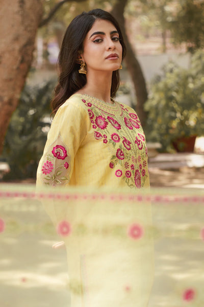 3PC Unstitched Pearl Slub Embroidered Suit From Diners 3PC Unstitched Pearl Slub Embroidered Suit From Diners