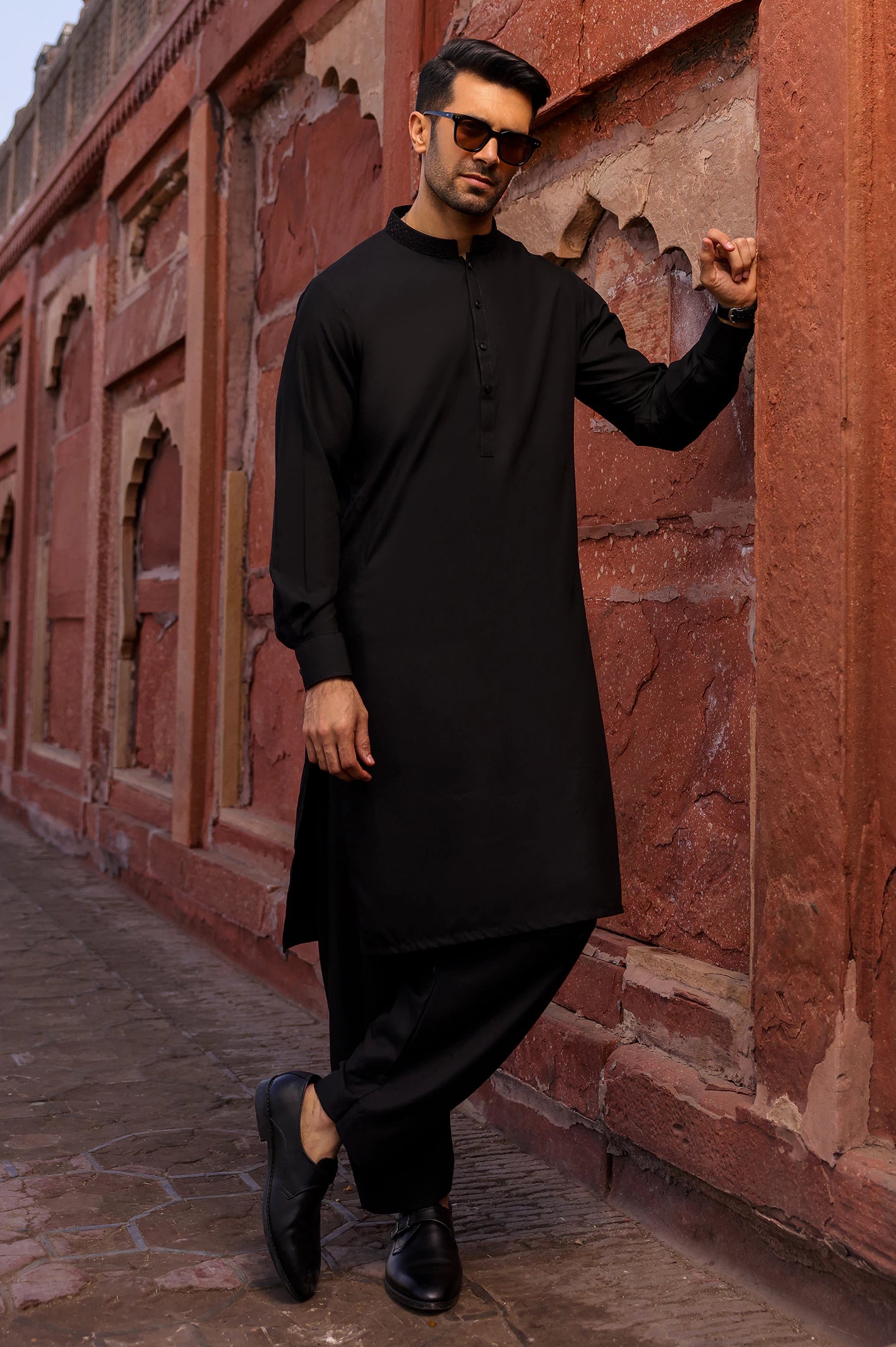 Black Wash & Wear Shalwar Kameez – Diners Pakistan