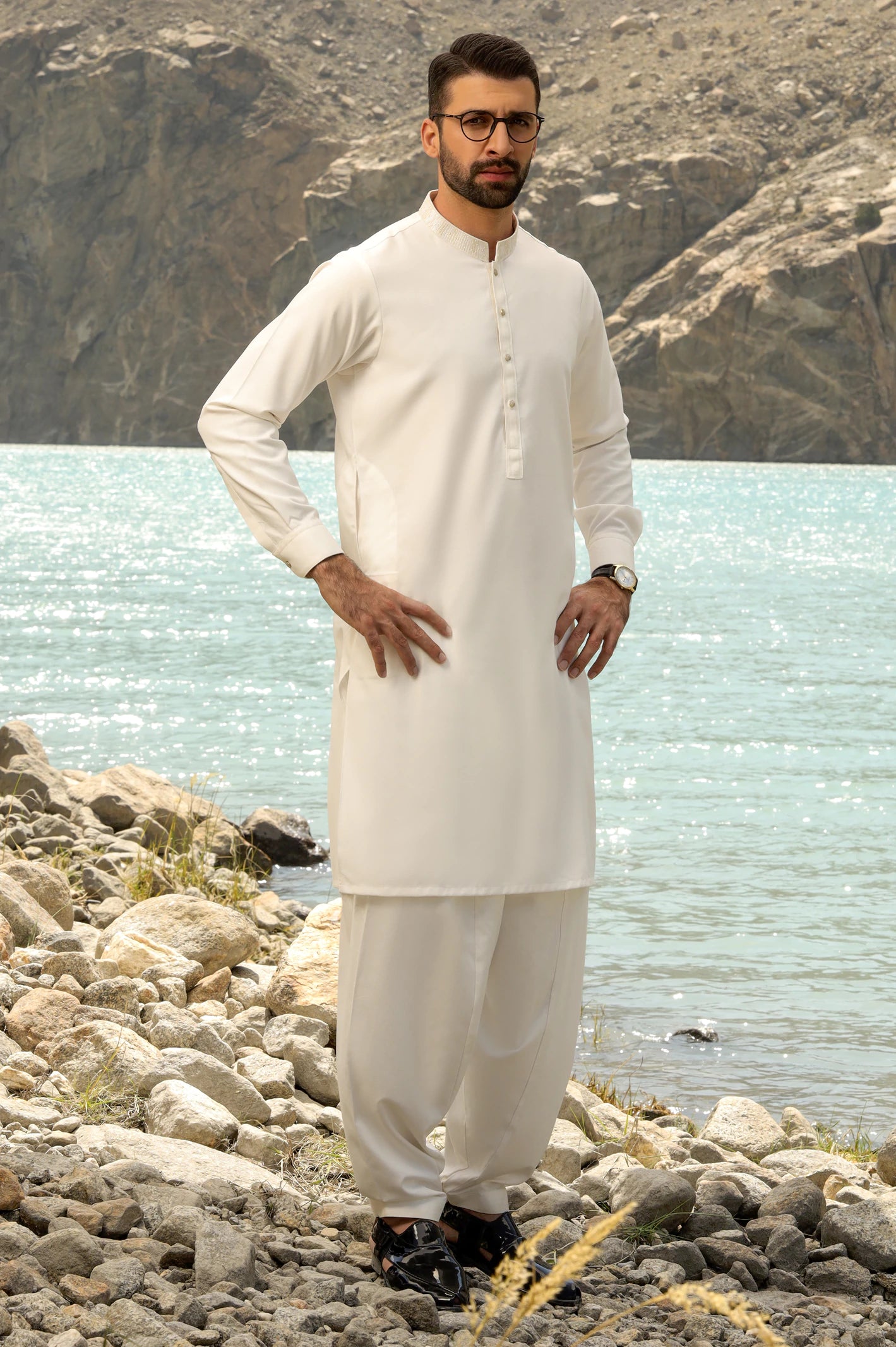 Cream Rayon Blend Shalwar Kameez From Diners