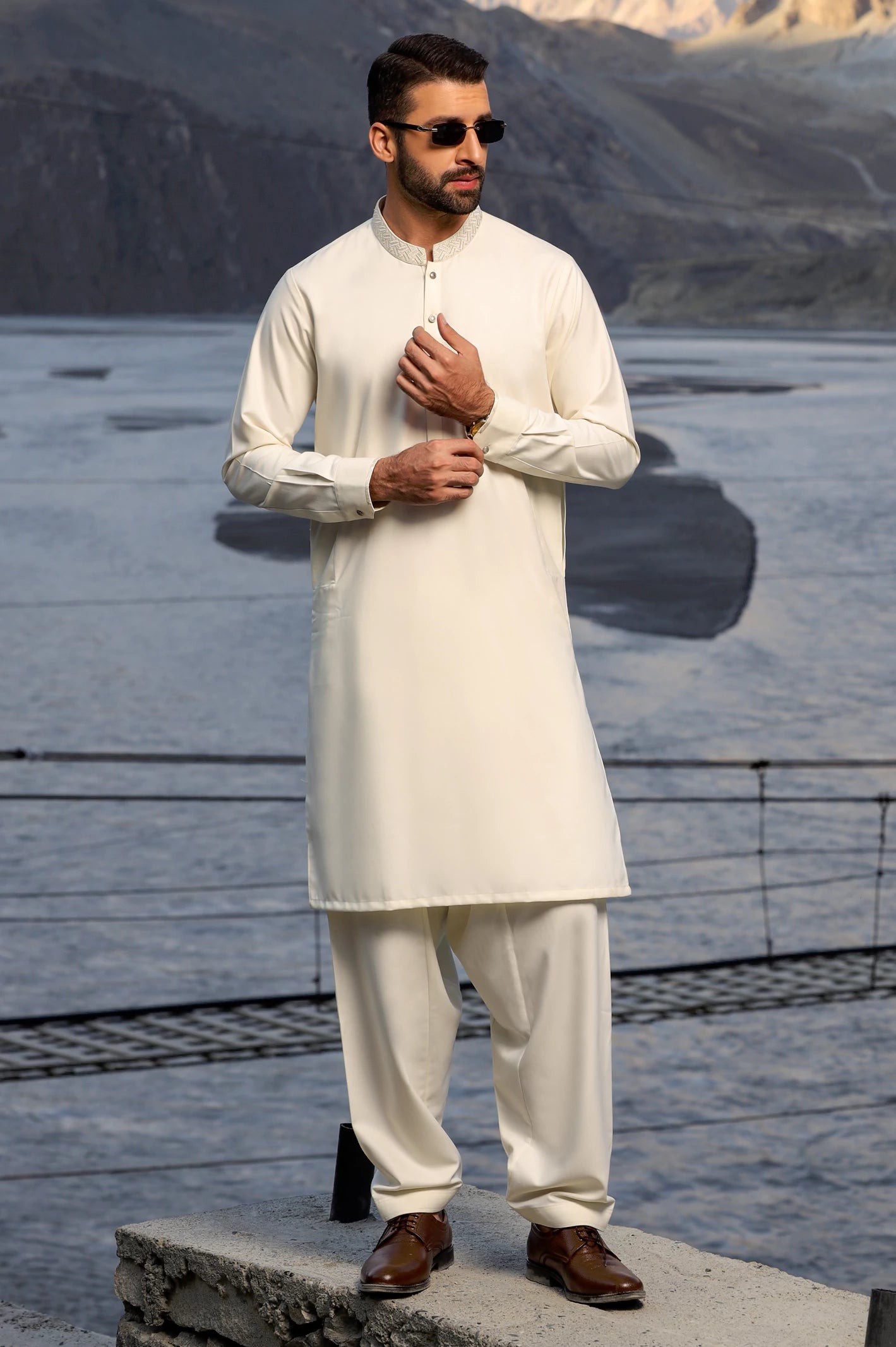 Cream Rayon Blend Shalwar Kameez From Diners