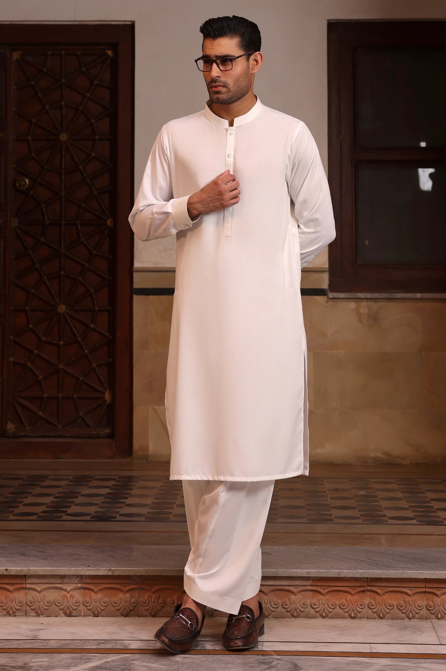 Off White Wear Shalwar Kameez