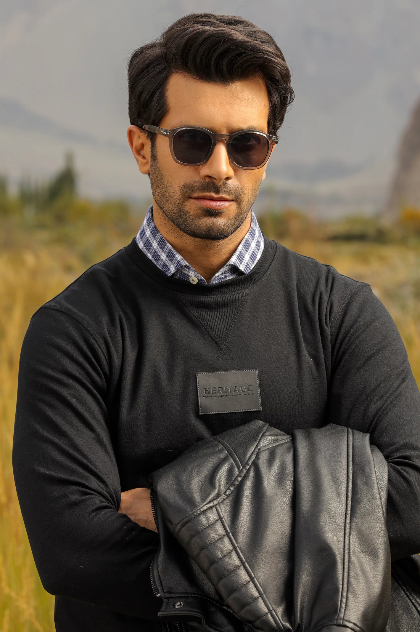 Crew Neck Plain Sweatshirt – Diners Pakistan