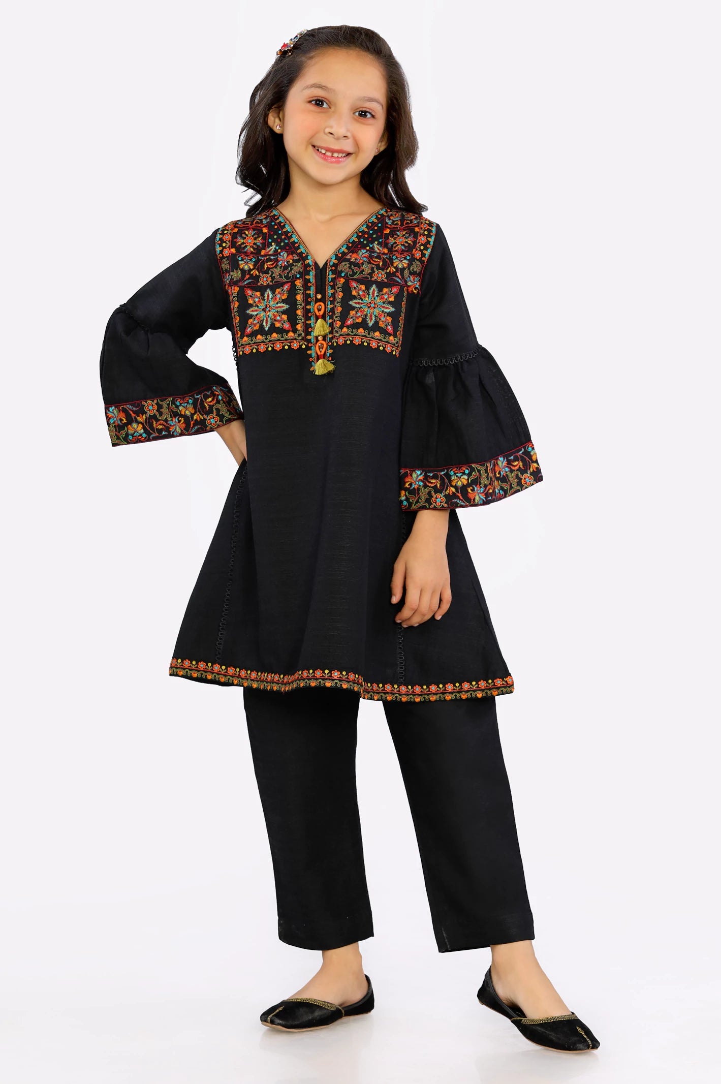 Khaddar Embroidered Girls 2PC Suit From Diners