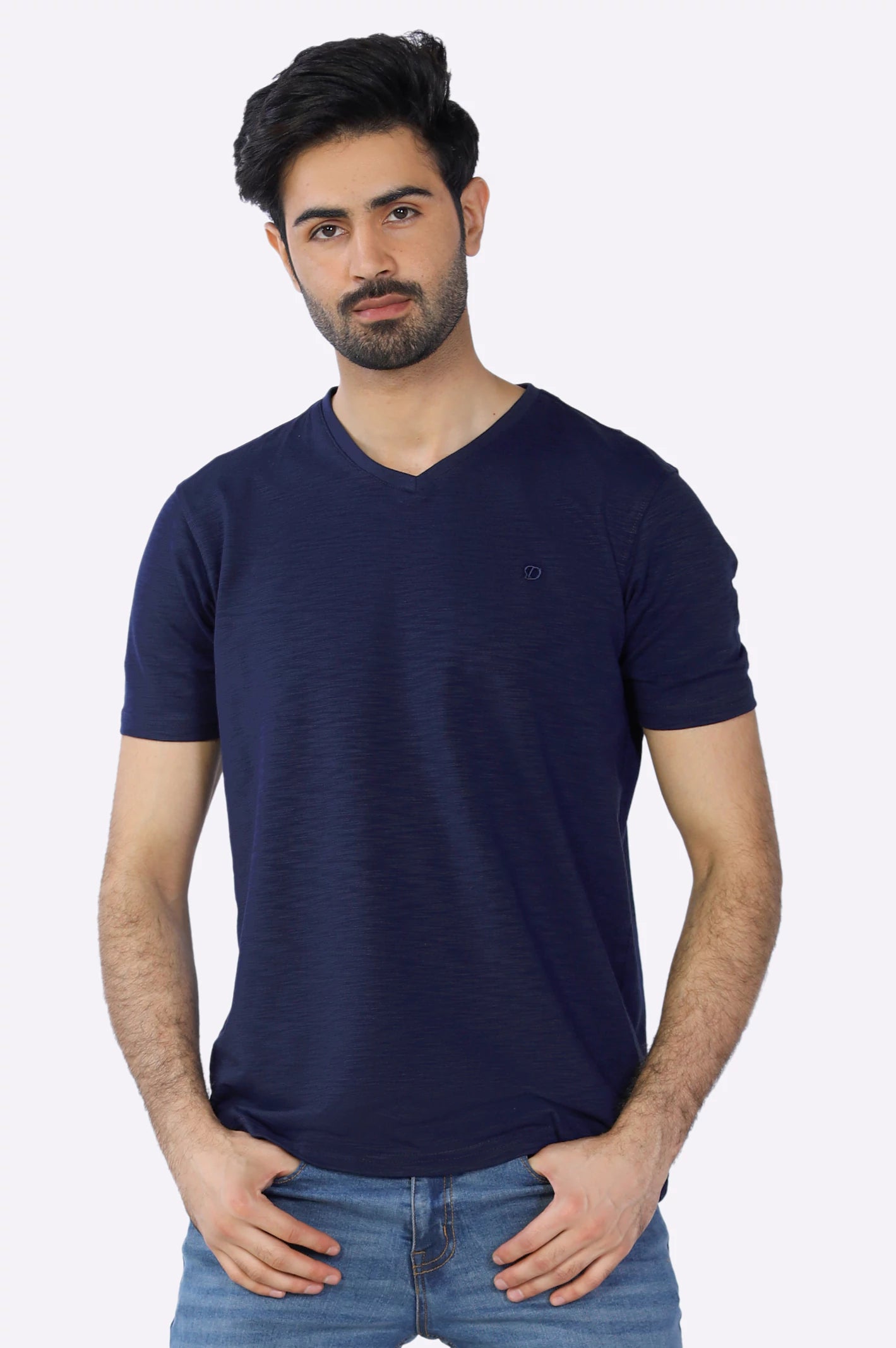 Basic V Neck T-Shirt – Diners Pakistan