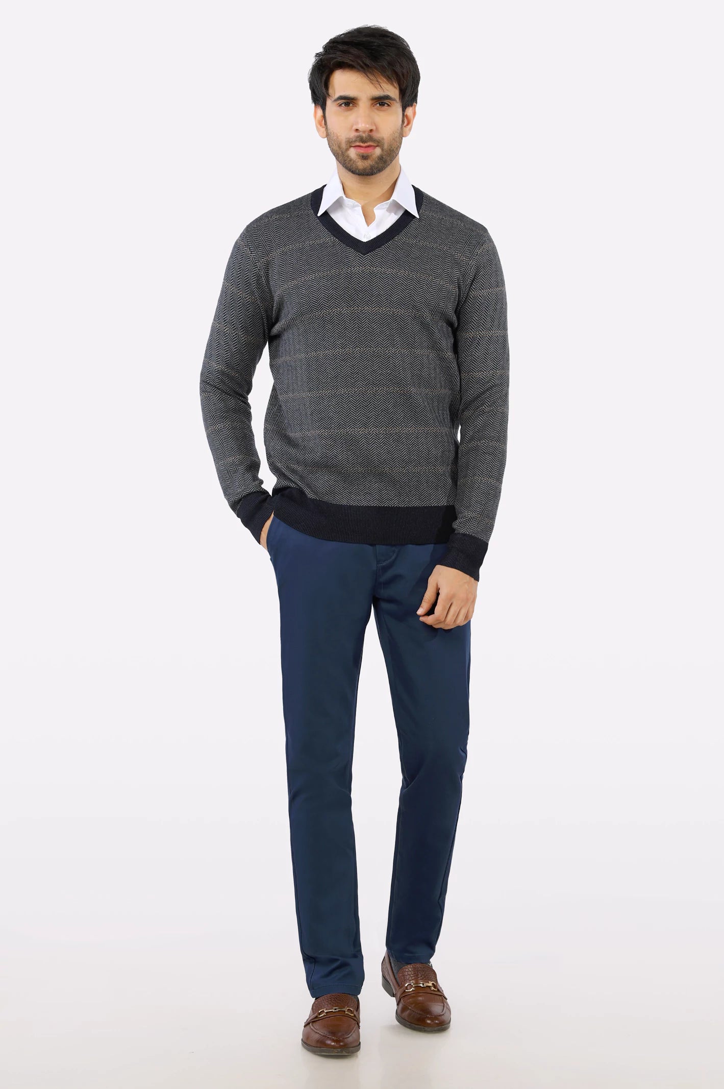 Light Grey V-Neck Gents Sweater From Diners