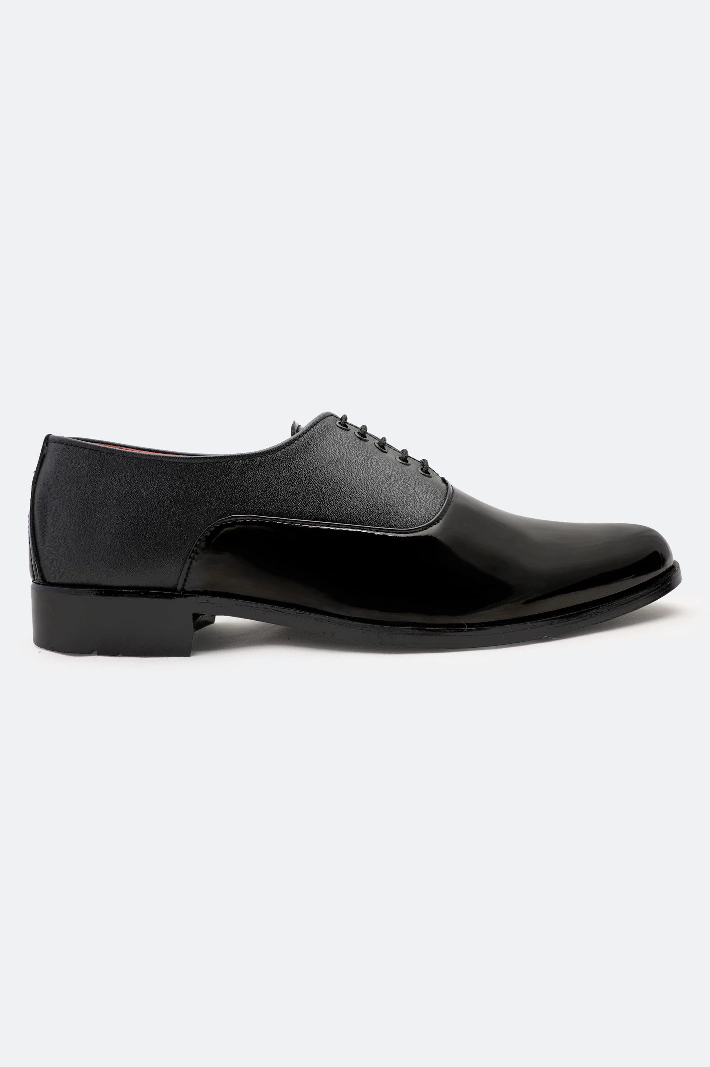 Black Formal Oxford Shoes From Diners