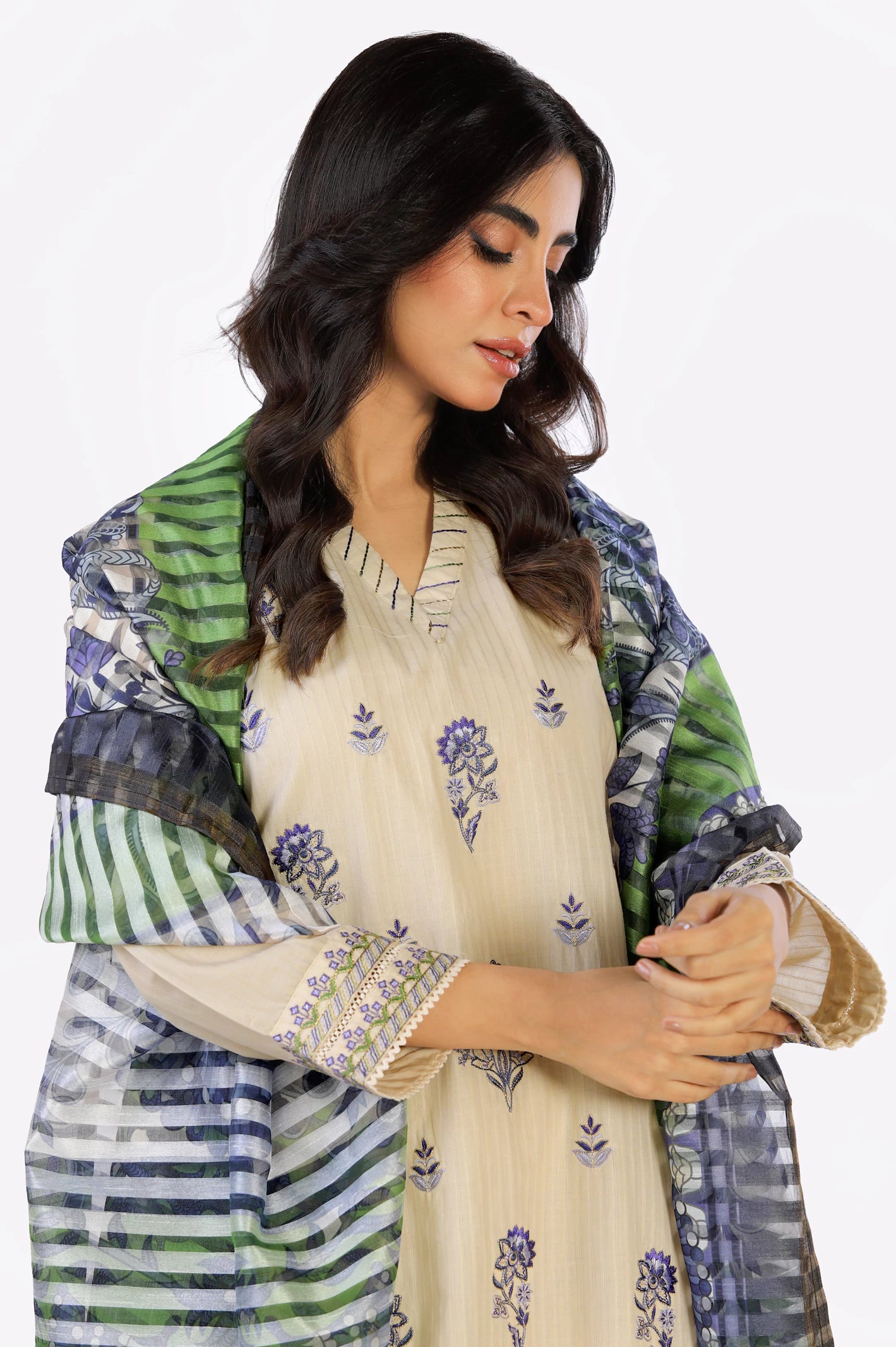 Jacquard Embroidered 3PC Suit From Diners