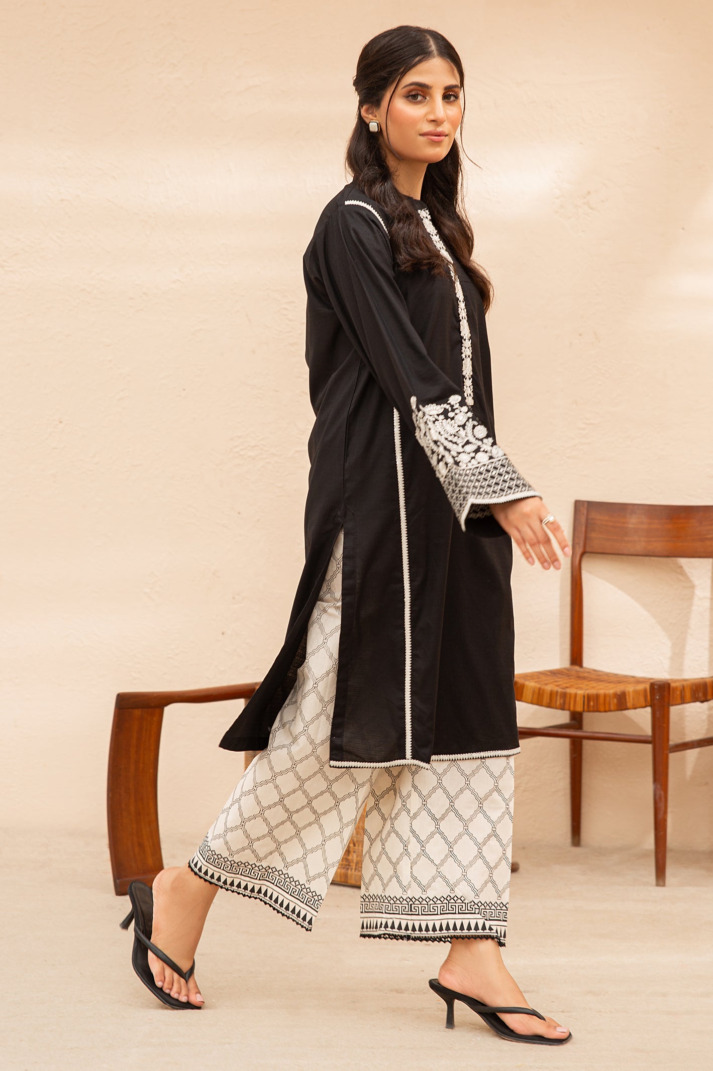 Diamond Dobby Black Kurti From Diners