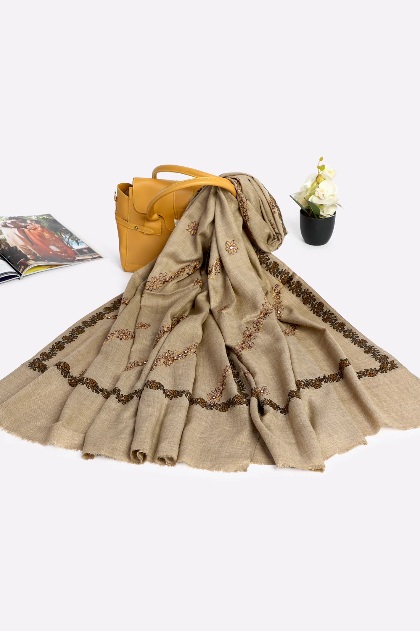 Khaki Pashmina Wool Ladies Shawl From Diners