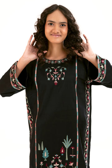 Black Embroidered Teens 2PC