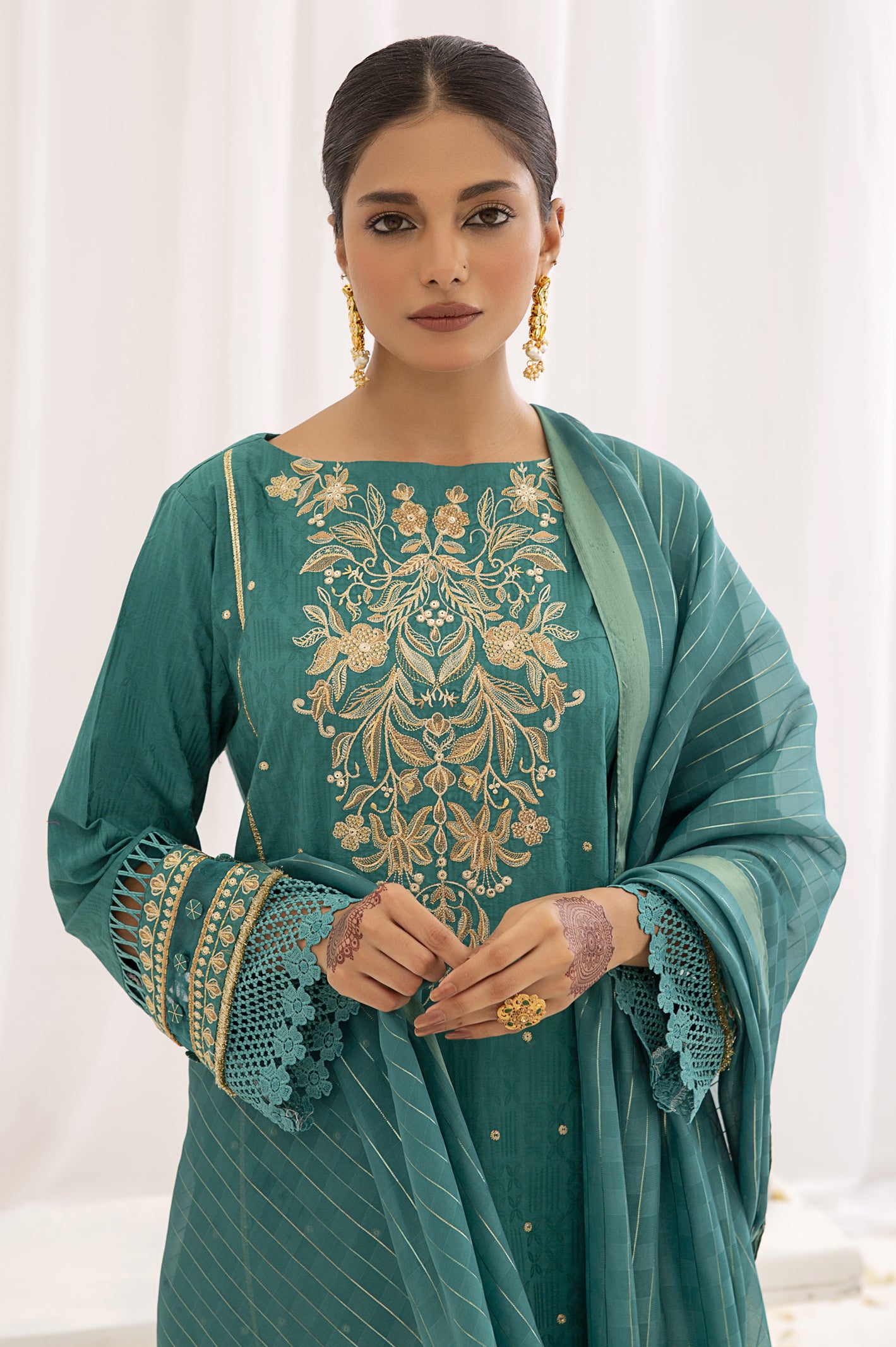 3PC Unstitched Embroidered Suit From Diners