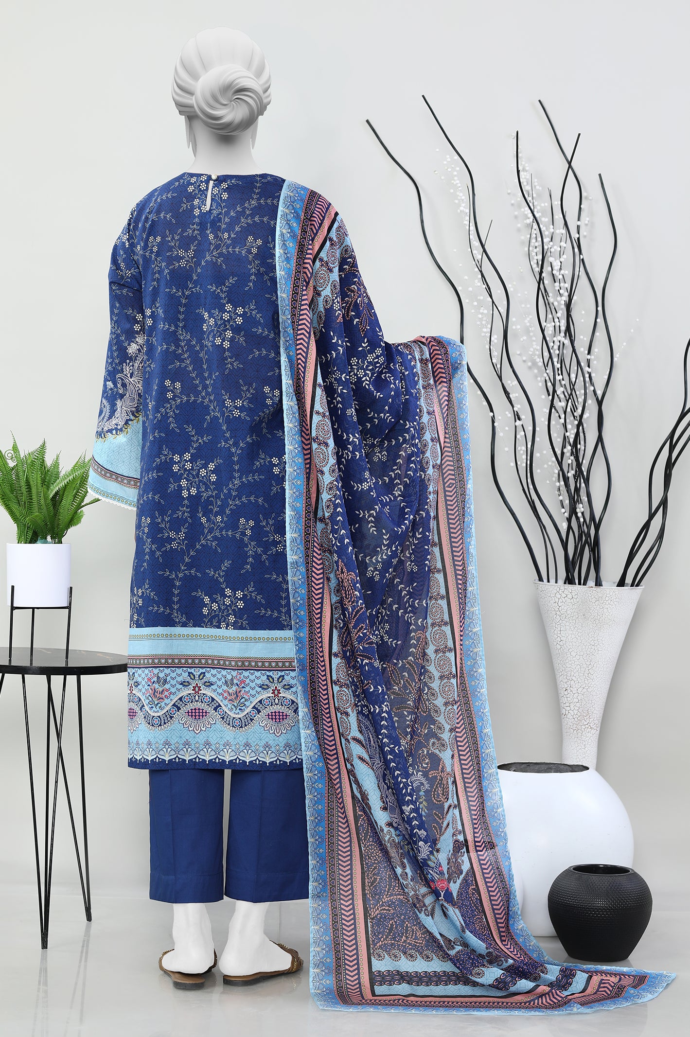 3PC Unstitched Lawn Printed Suit From Diners