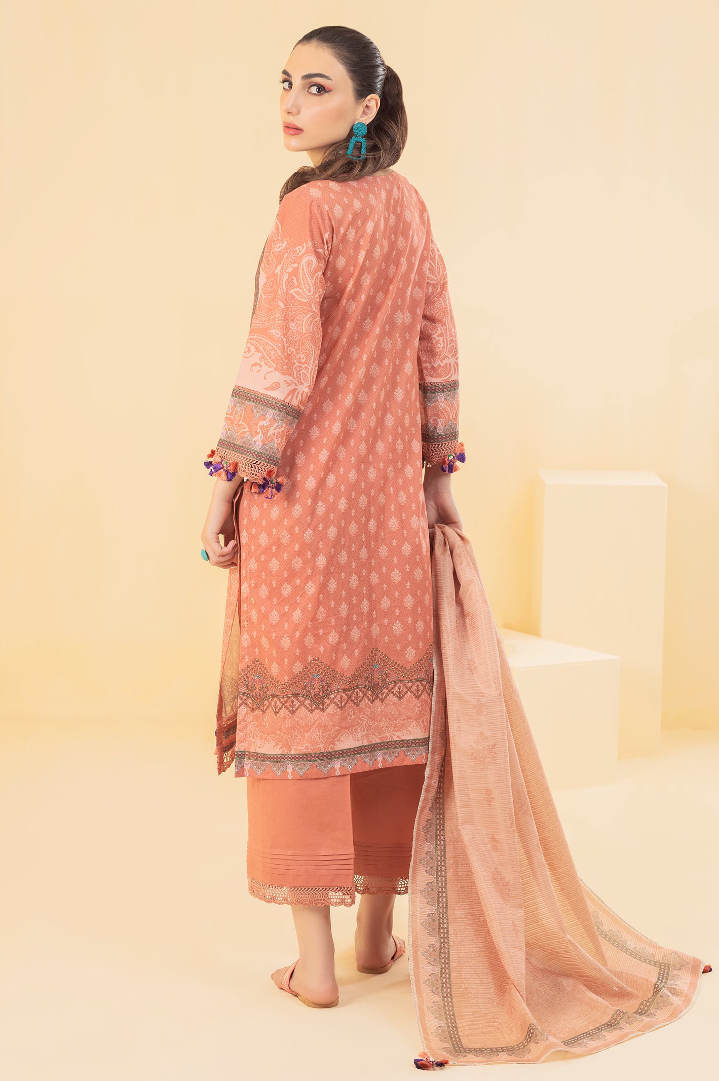 3PC Unstitched Lawn Printed Suit From Diners