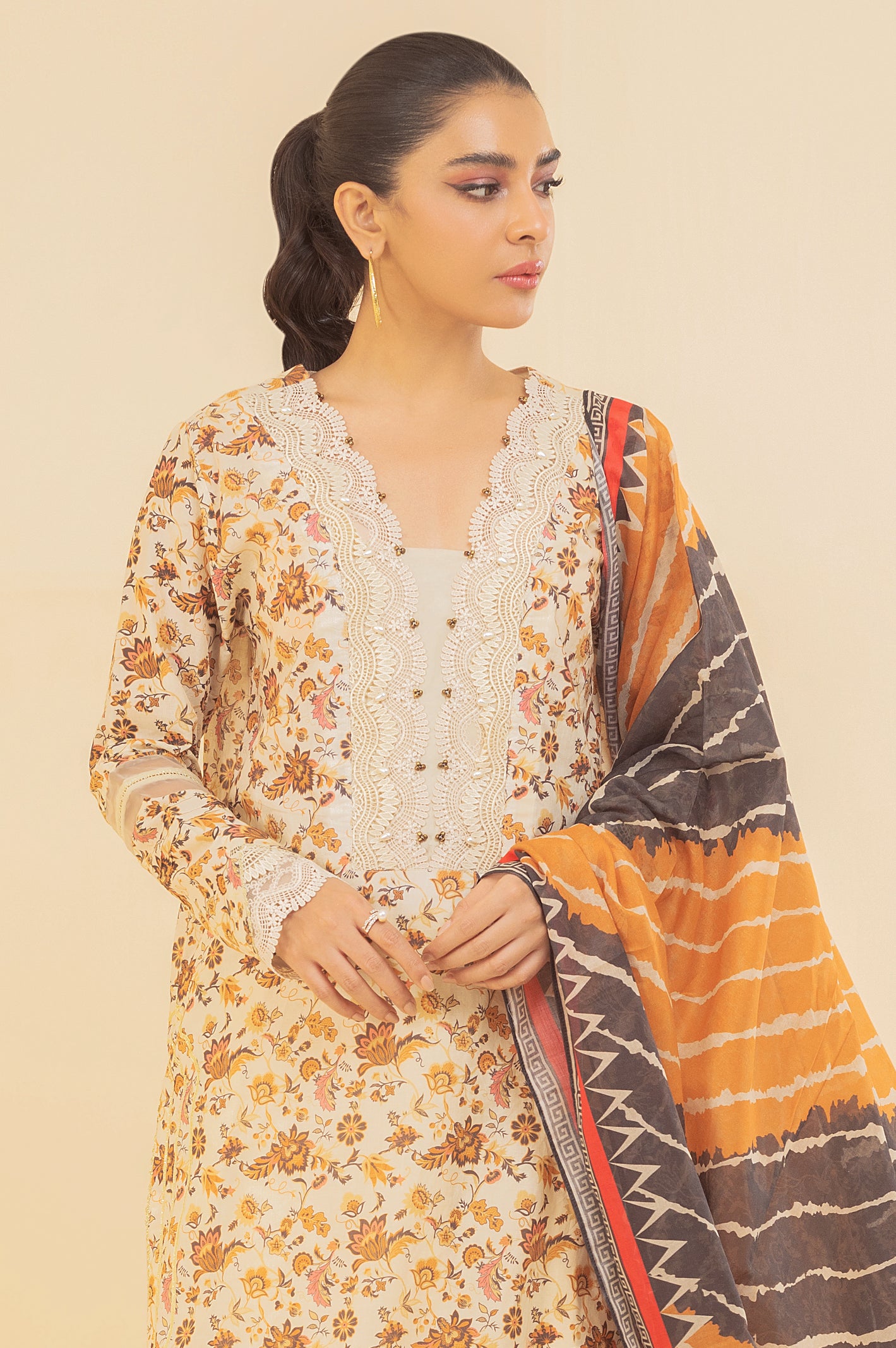 3PC Unstitched Lawn Printed Suit From Diners