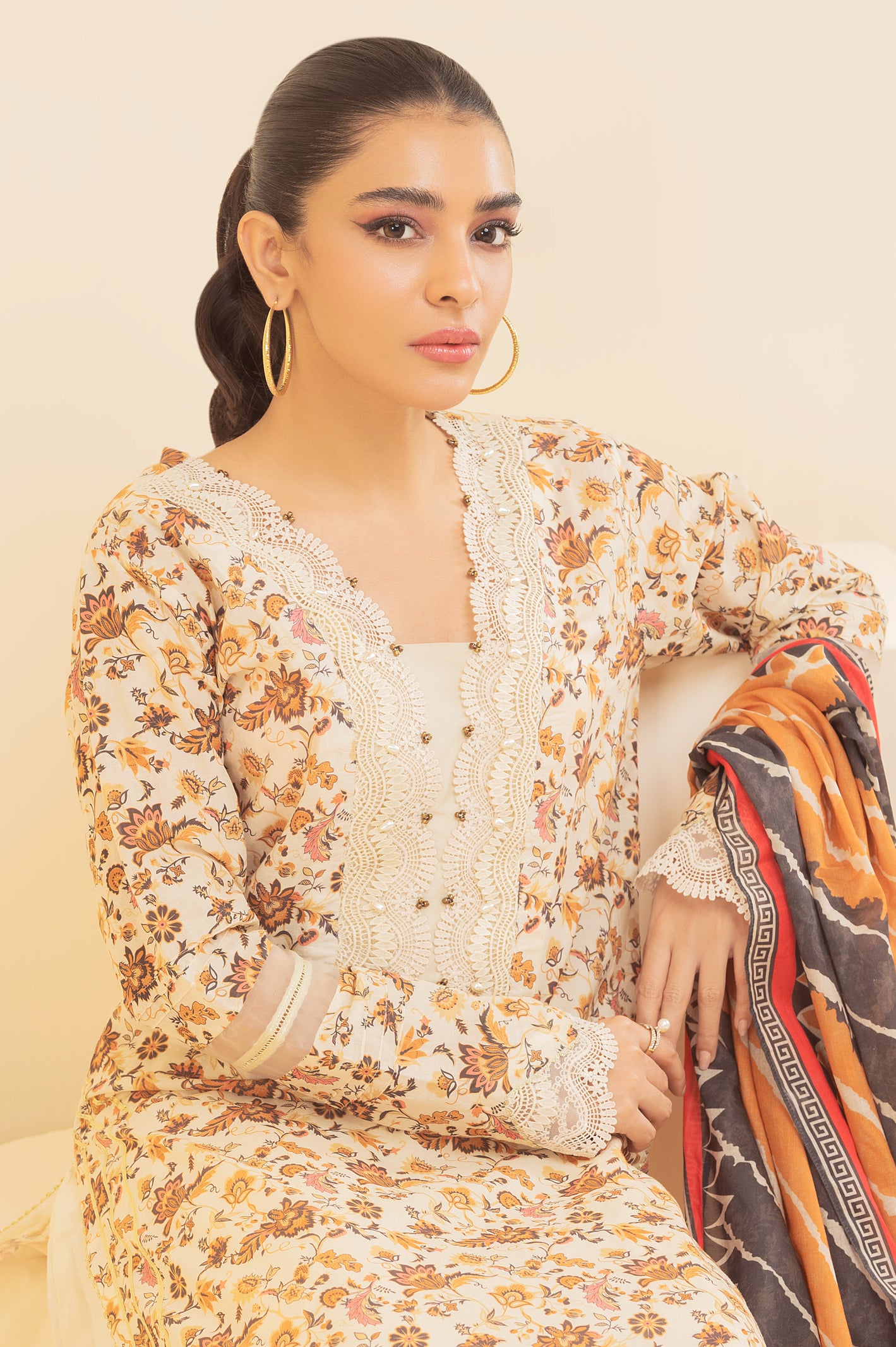 3PC Unstitched Lawn Printed Suit From Diners