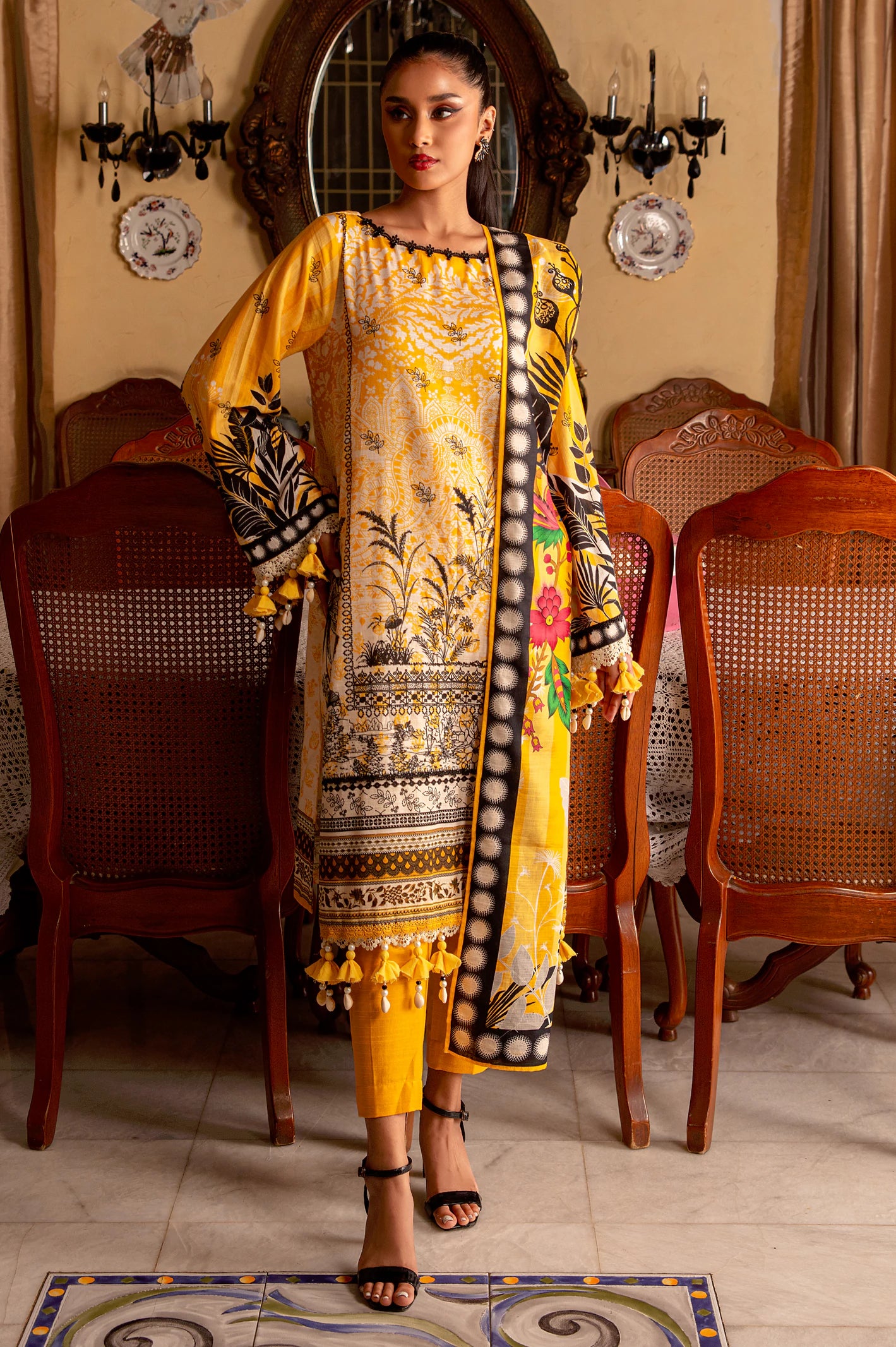 Khaddar Digital Printed 3PC Unstitched Suit From Diners