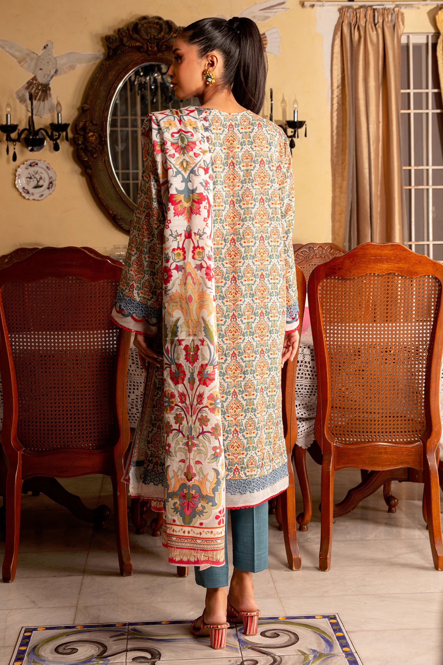 Khaddar Digital Printed 3PC Unstitched Suit From Diners