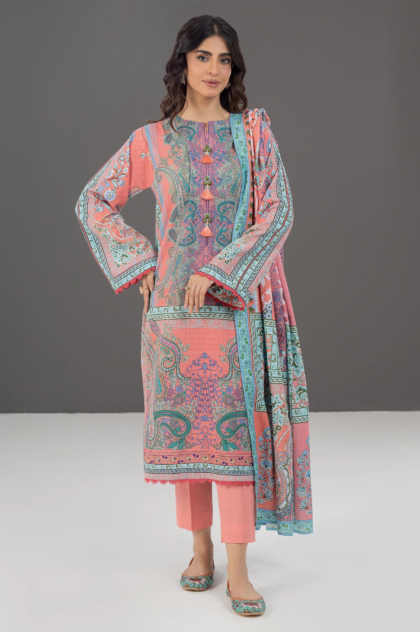 Khaddar Printed 3PC Unstitched Suit From Diners