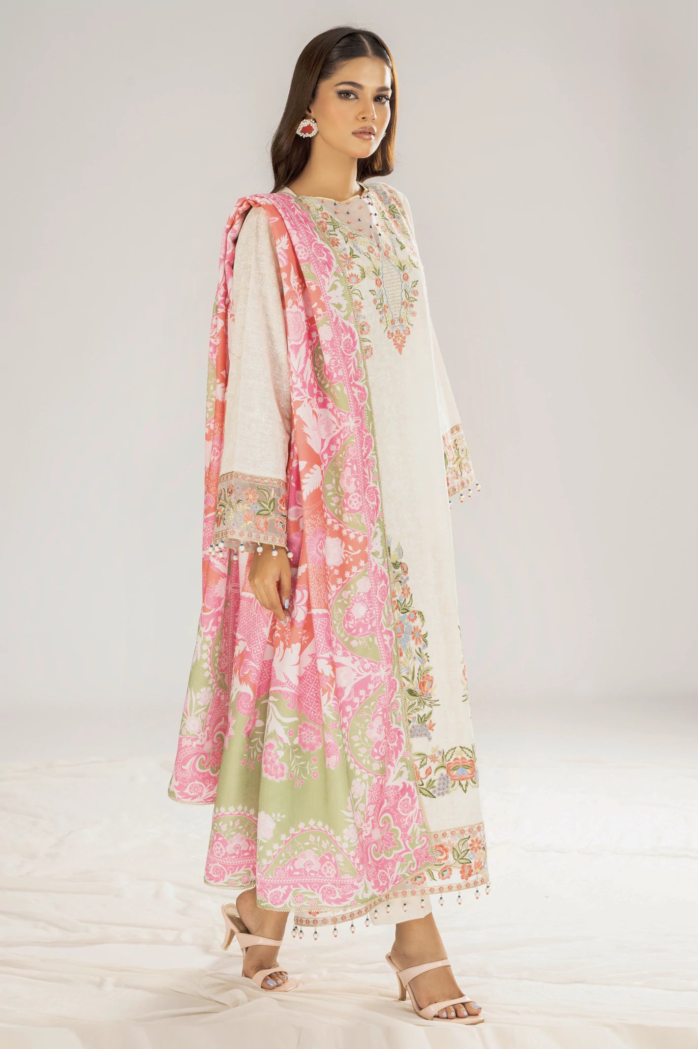 Khaddar Embroidered 2PC Unstitched Suit From Diners