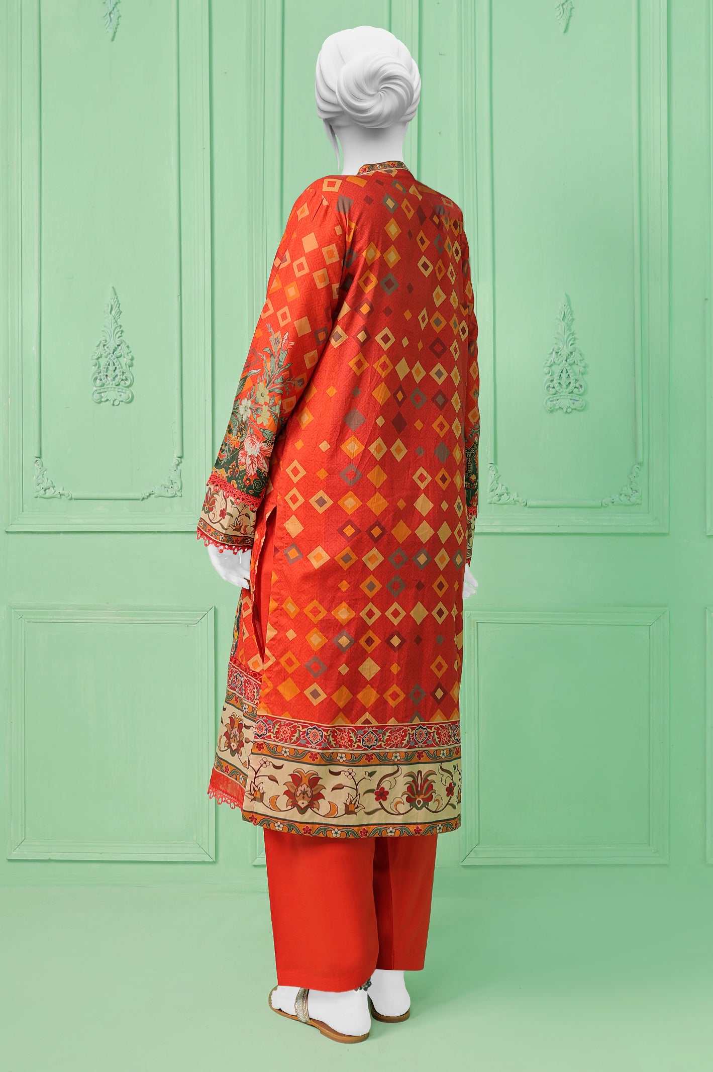 2PC Unstitched Lawn Printed Suit From Diners