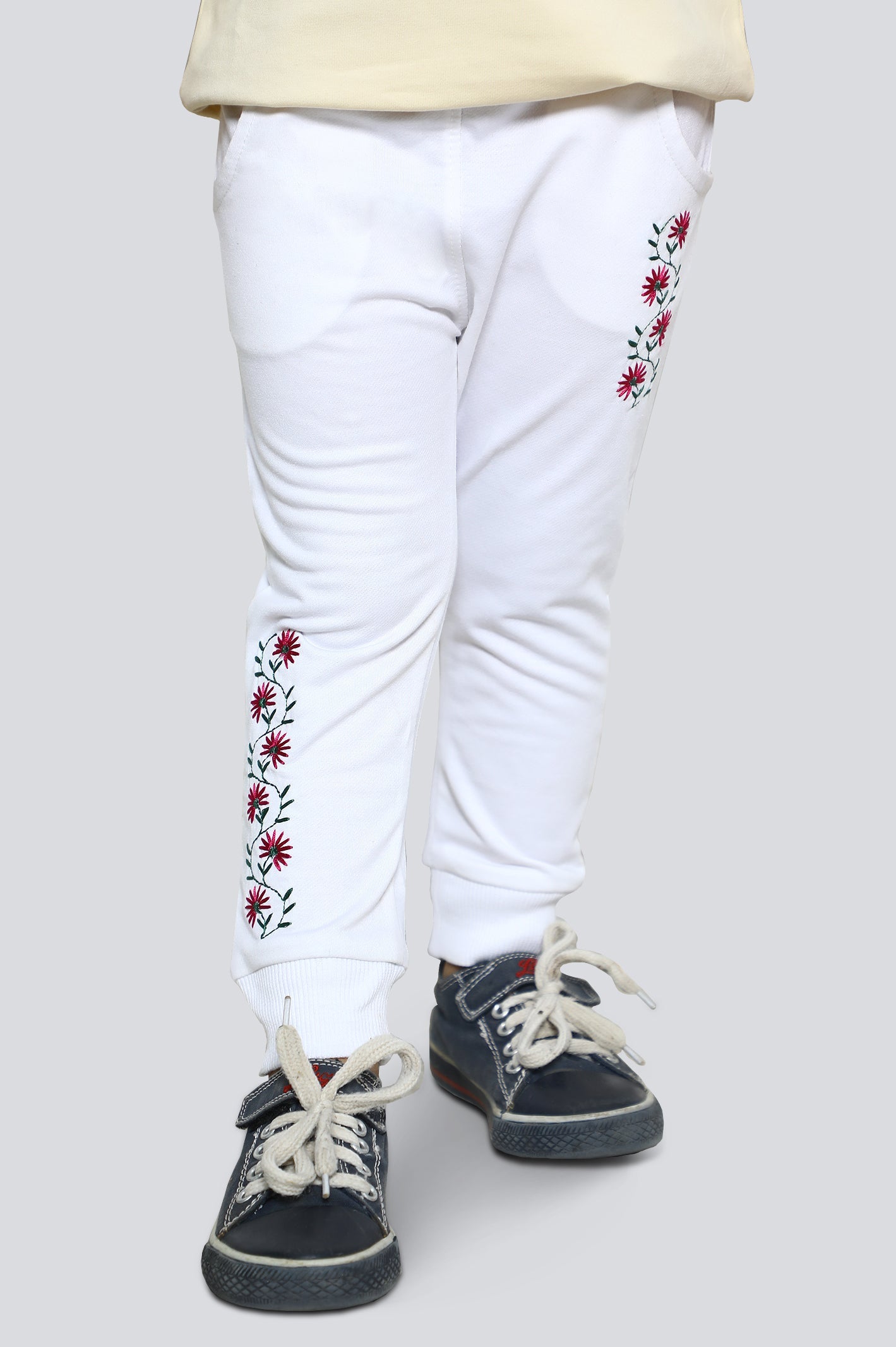 Jog Pant For Girl's - Diners