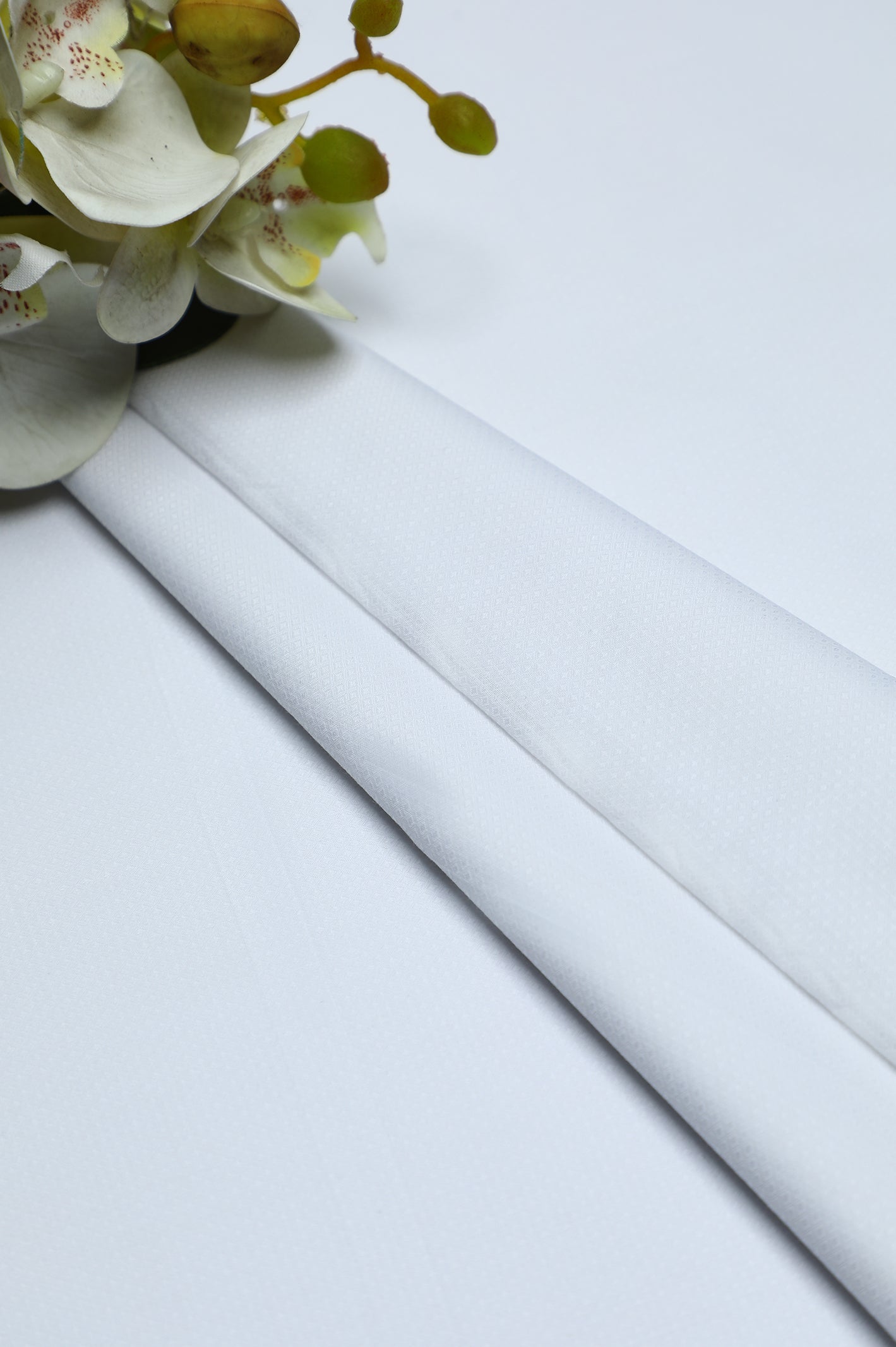 White 100% Cotton Unstitched Fabric for Men – Diners Pakistan