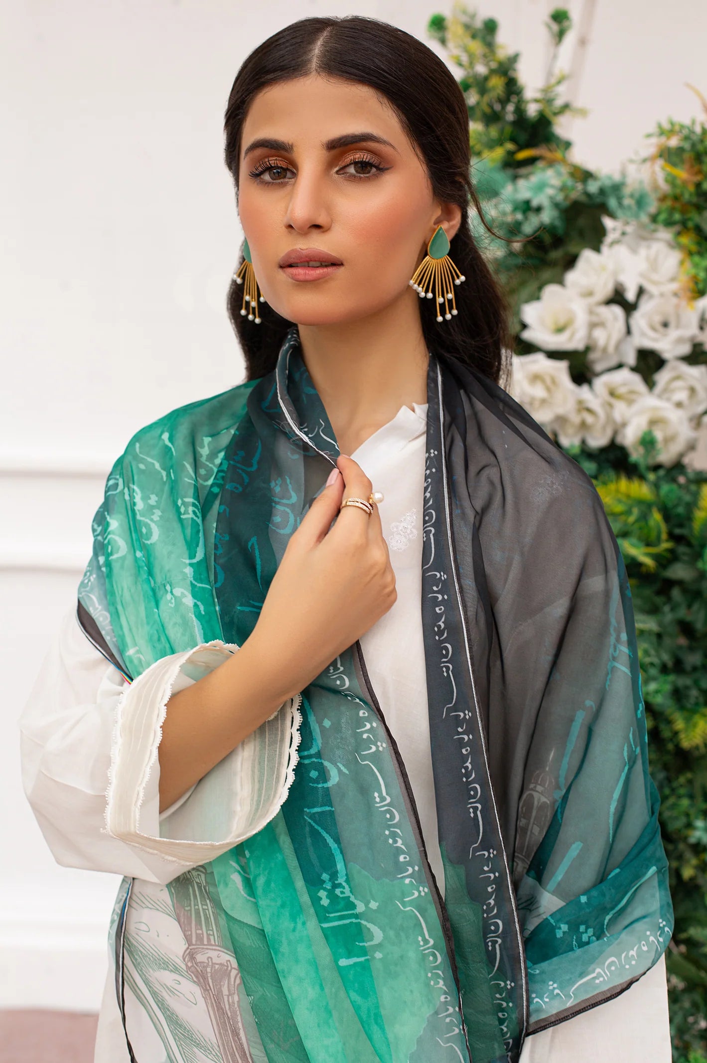 Green Dupatta From Diners