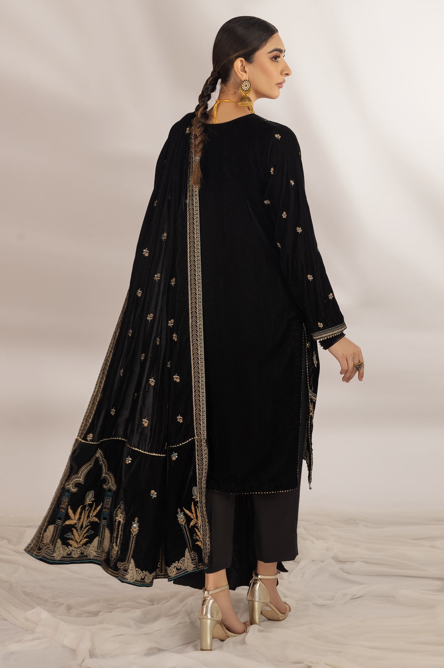 Women Stitched Kurti with Shawl - Diners