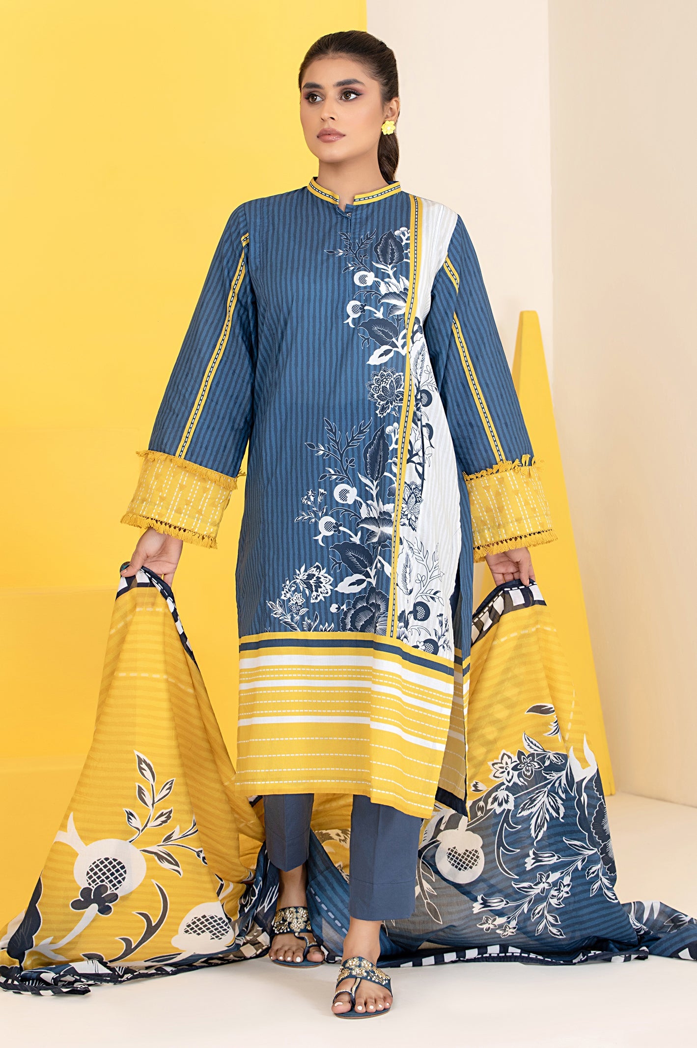 Women Stitched 3 Pcs Kurti SKU: WK30054-BLUE - Diners