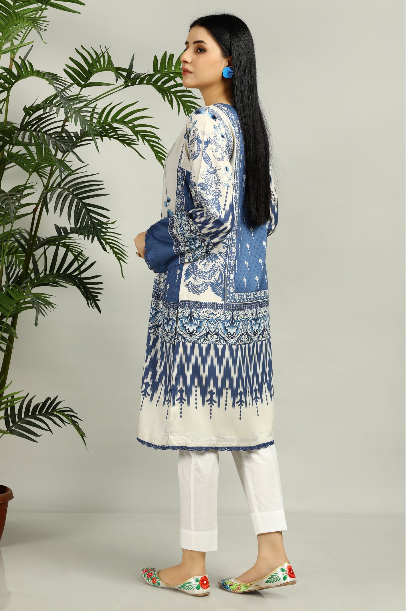 Women Stitched Kurti - Diners