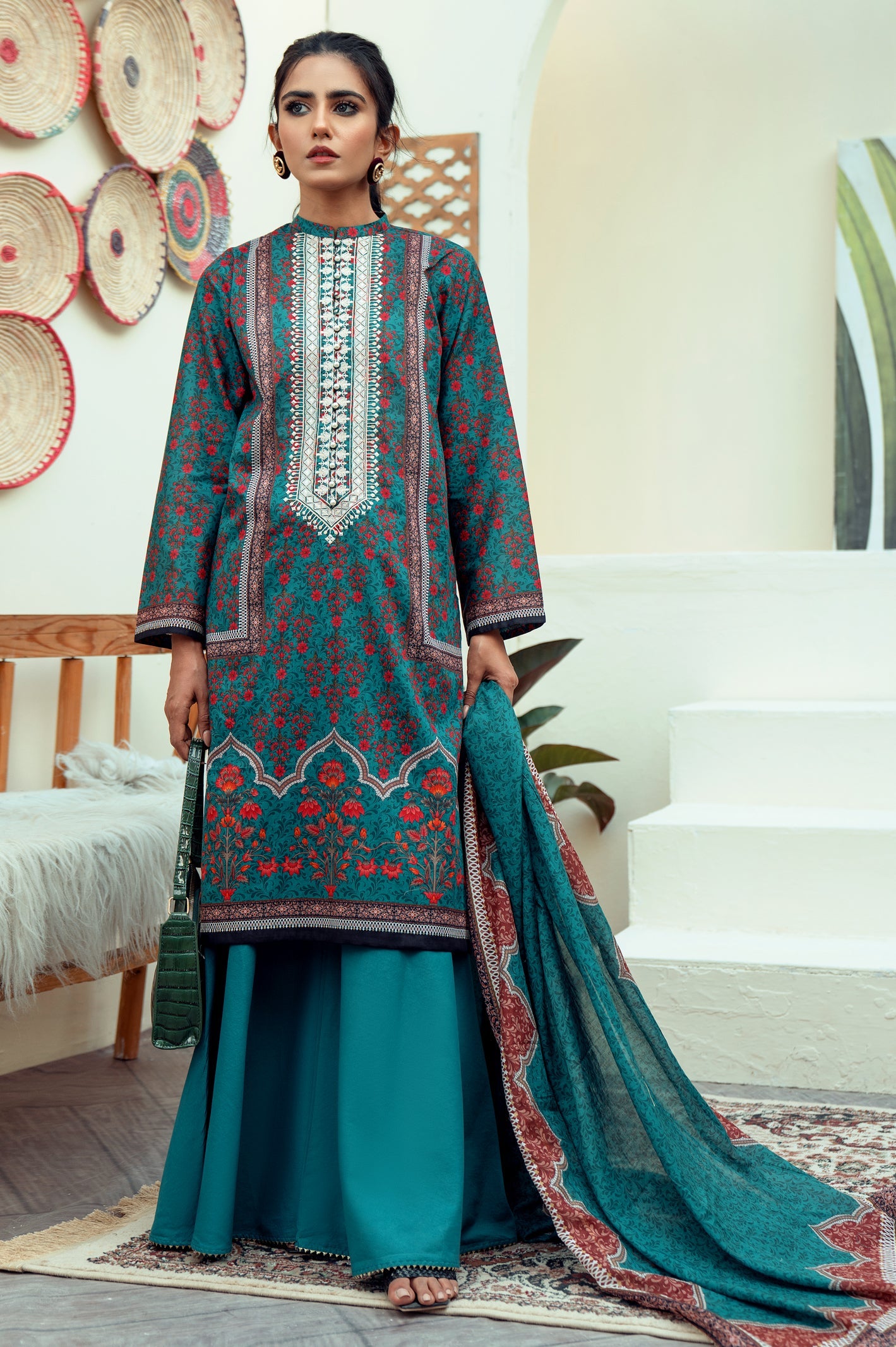 Unstitched 3 Piece Lawn Printed Shirt , Lawn Printed Dupatta & Cotton Printed Trouser - Diners