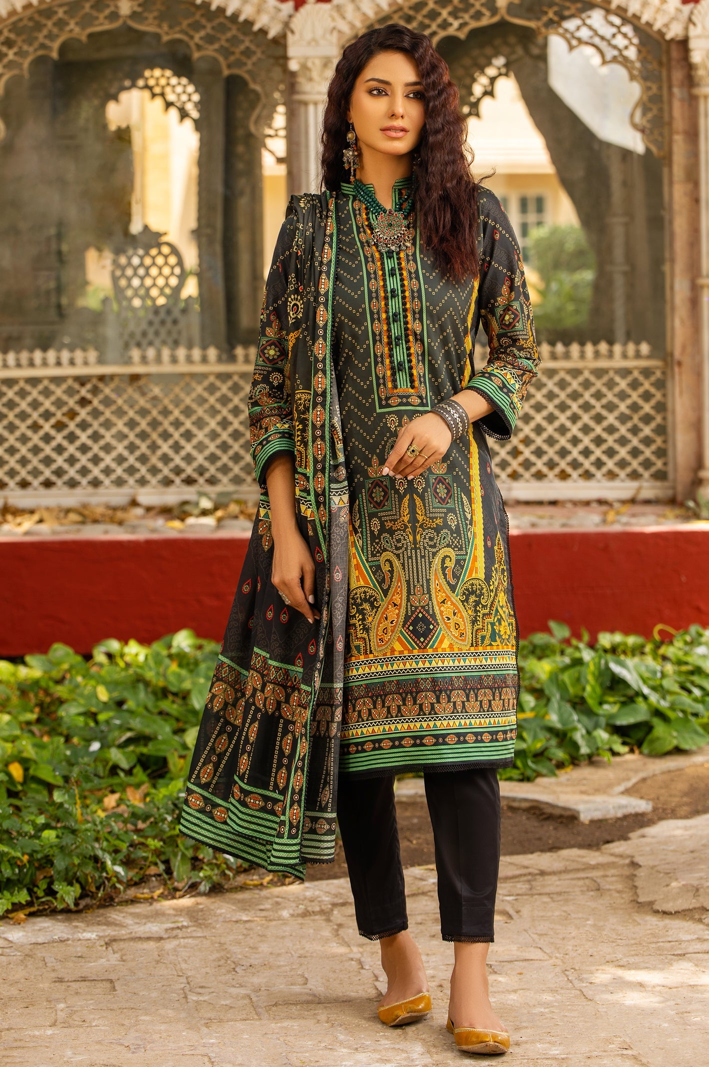 Unstitched 3 Piece Chunri Lawn Printed Shirt, Lawn Printed Dupatta, Cotton Dyed Trouser - Diners