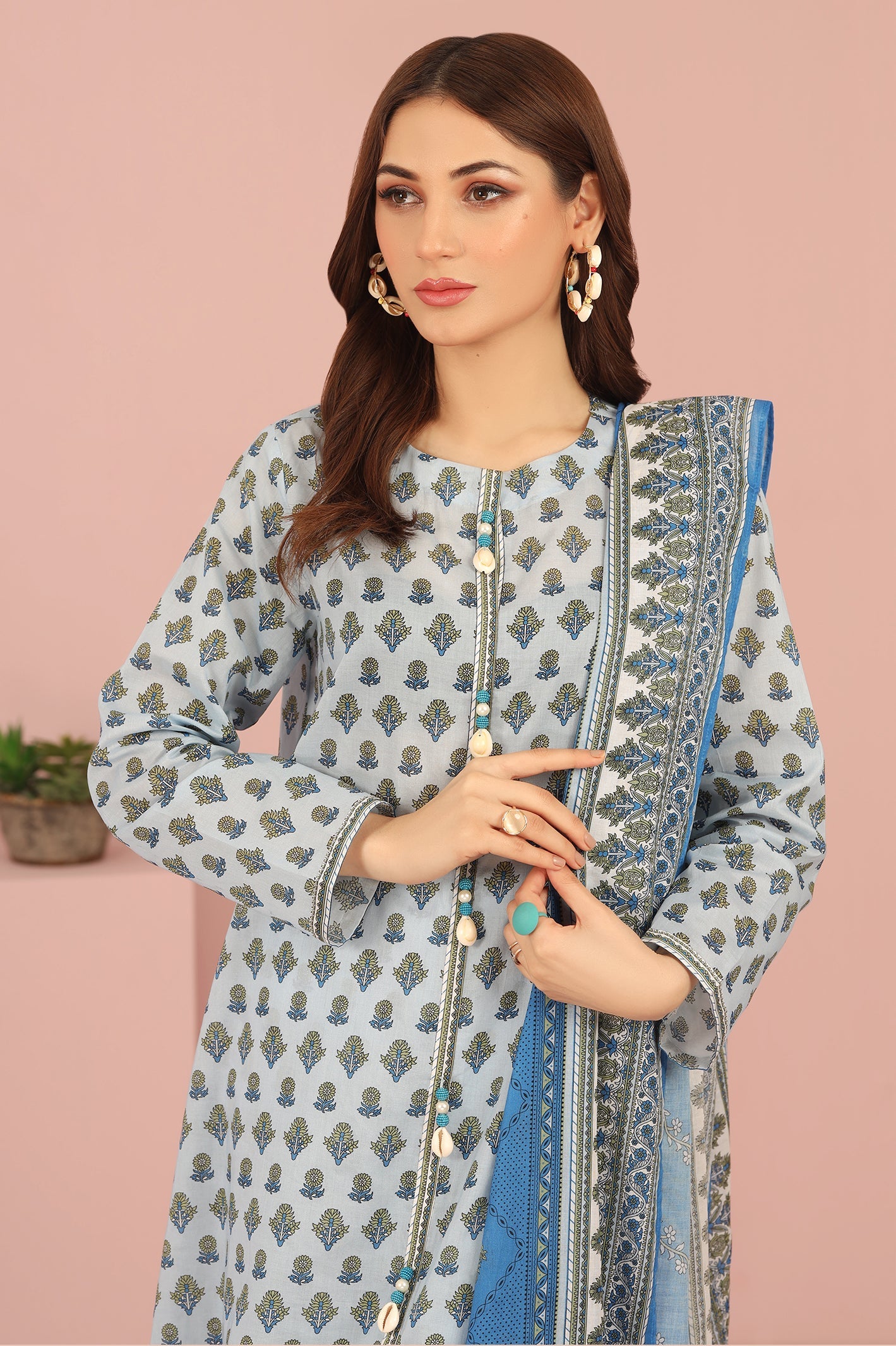 Unstitched 3 Pcs Lawn Printed Shirt, Printed Dupatta, Dyed Trouser - Diners