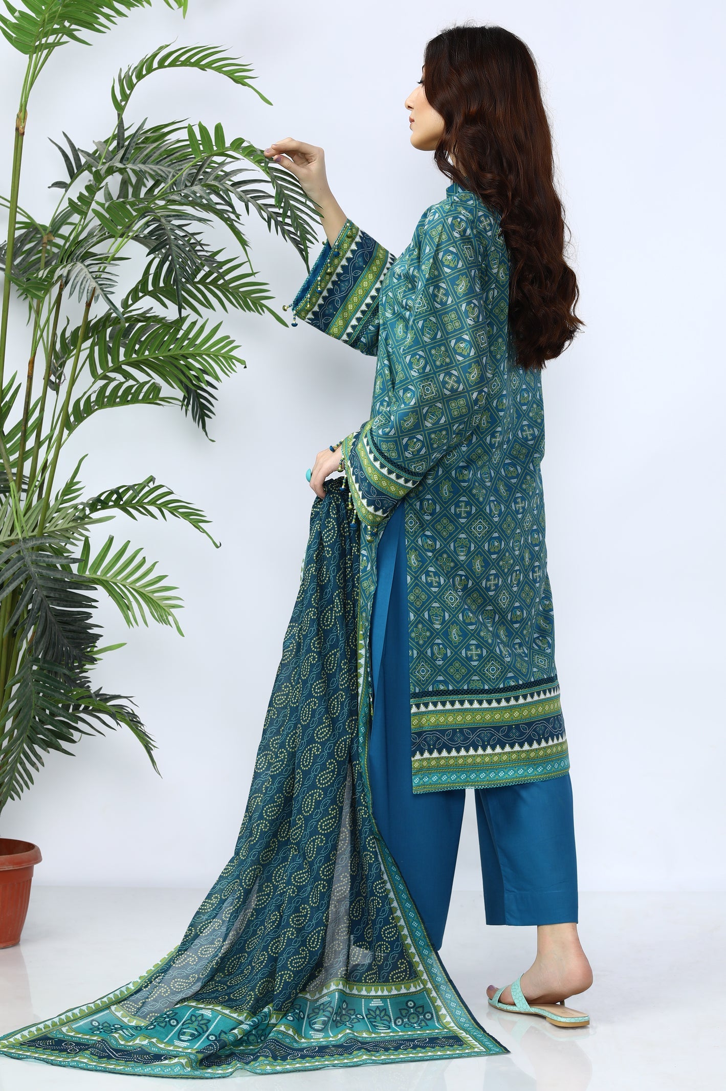 Unstitched 3 Piece Digital Printed Shirt, Printed Dupatta, Dyed Trouser - Diners